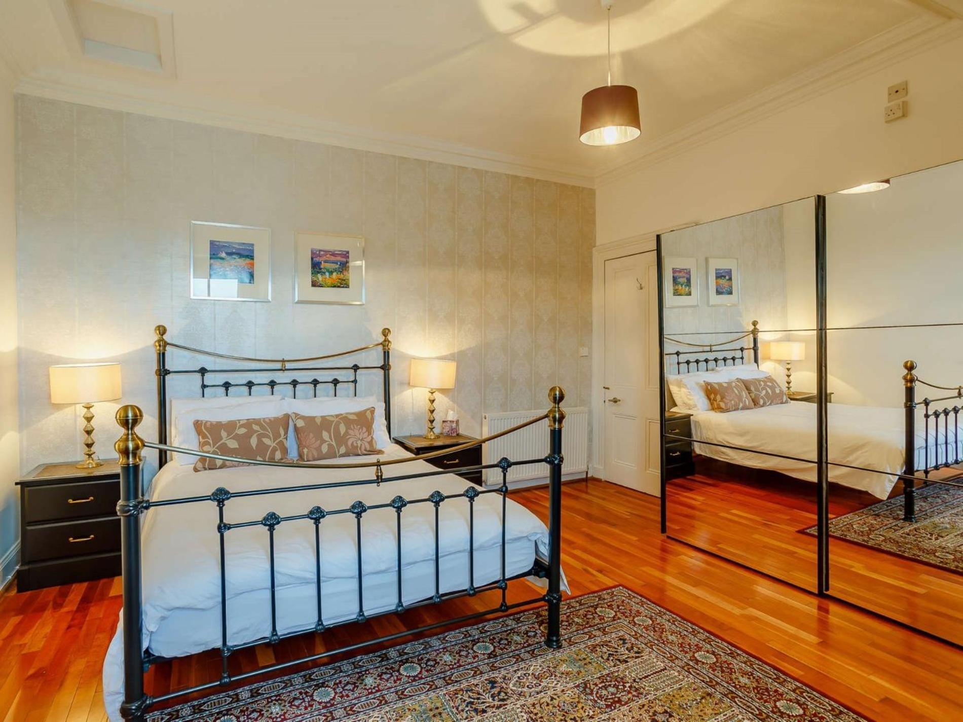2 Bed In Ca328